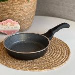 تاوه تکدسته 28ویکتوریا عروس تفلن